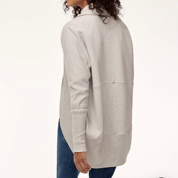 Aritzia Wilfred Diderot Sweater Wrap in grey